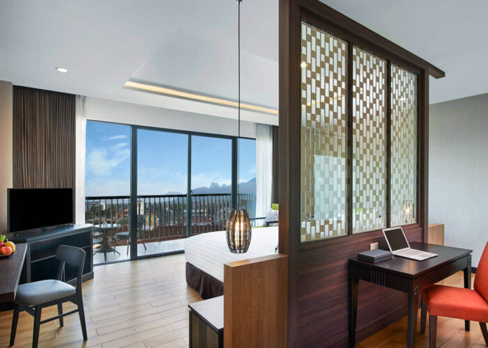 deluxe-city-view-with-balcony_king-2