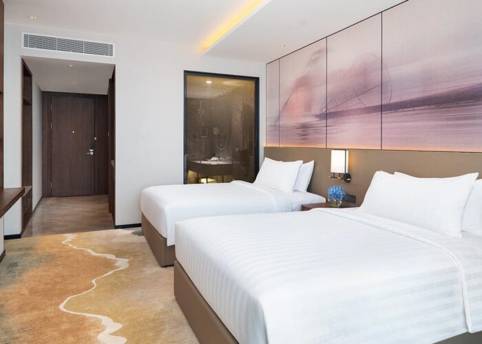 deluxe-city-view_twin_bedroom_1