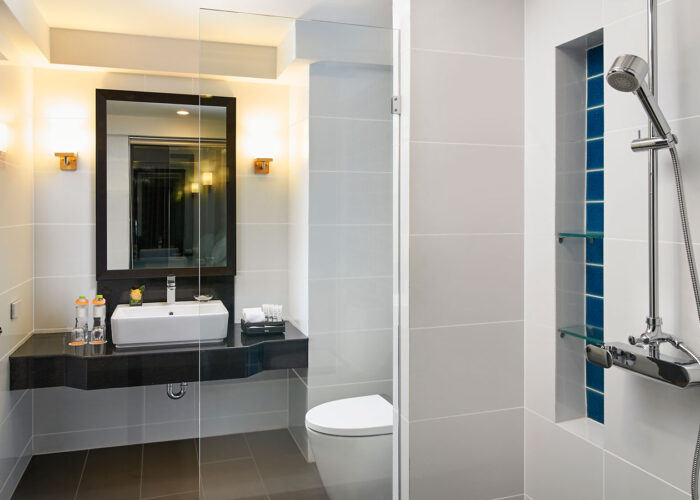 superior_bathroom